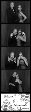 Qwik Picz Photo Booth Strip Image BW Red
